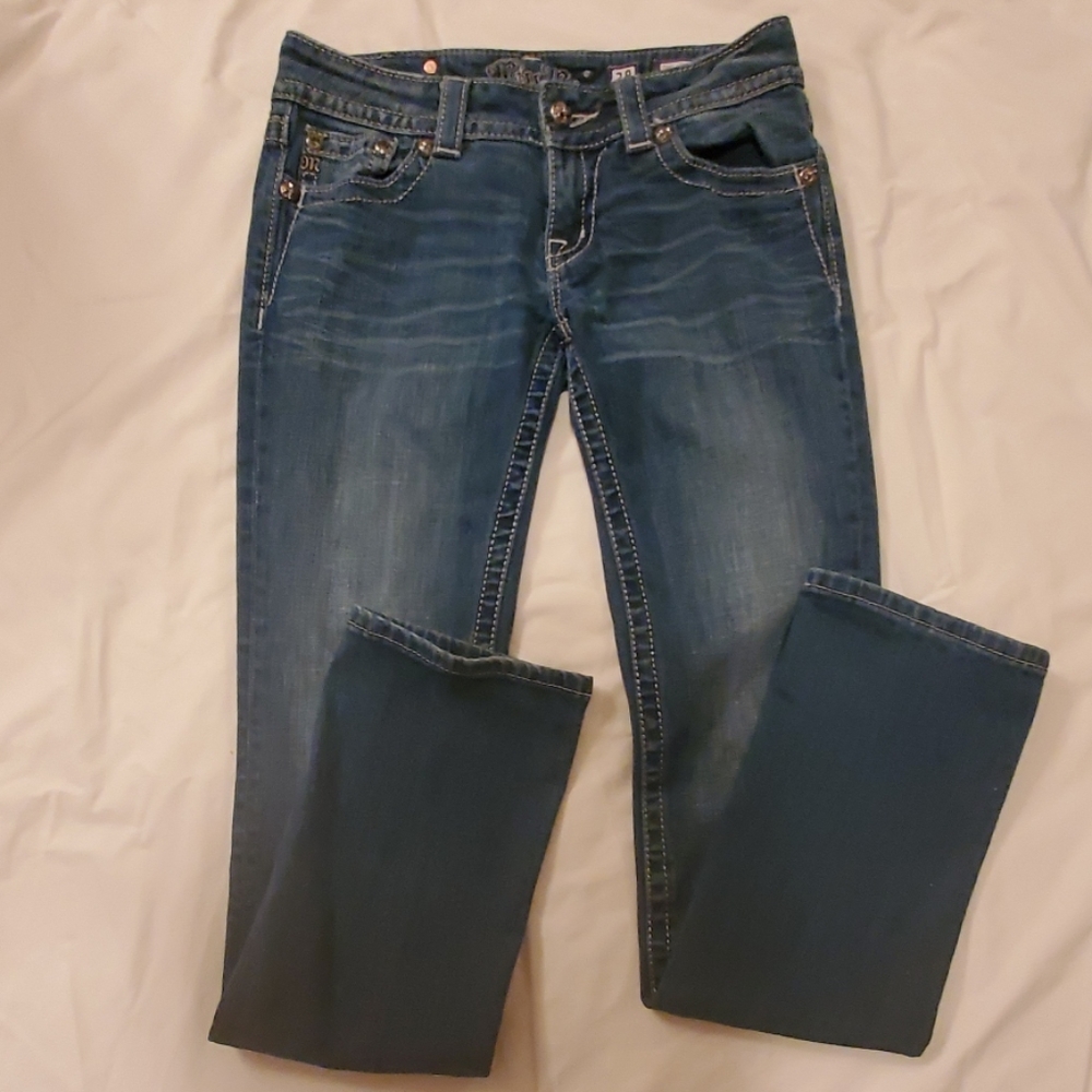 Miss Me straight leg size 28
